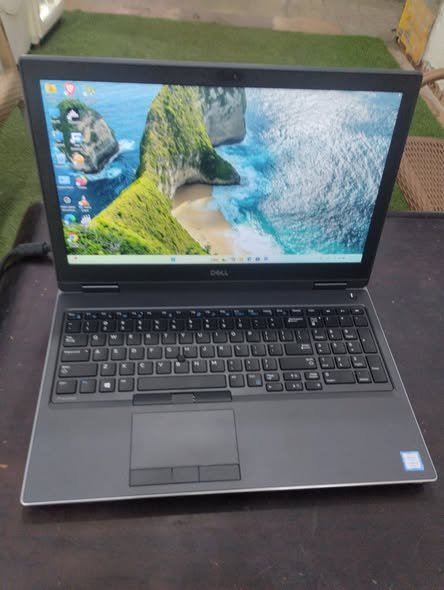 Dell Precision 7540 (i7-9TH)