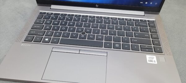 HP Zbook Firefly 14 G8