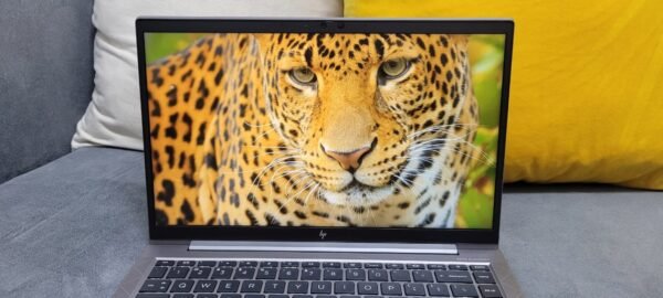 HP Zbook Firefly 14 G8