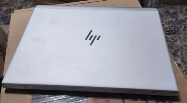 HP EliteBook 830 G6