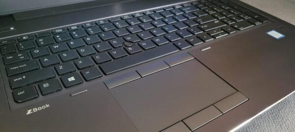 HP ZBook 15 G3-5 HP ZBook 15 G3 (v2)